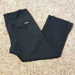 🌻3/$25🌻 Adidas Capri Leggings Size M